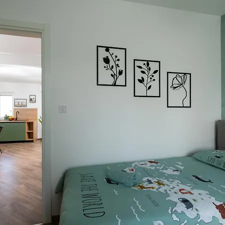 Nest, Ground Floor With Private Garden & Garage - New In 2024! Medulin